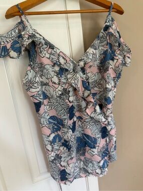 Floral Ruffle Spaghetti Strap Blouse in Pink and Blue